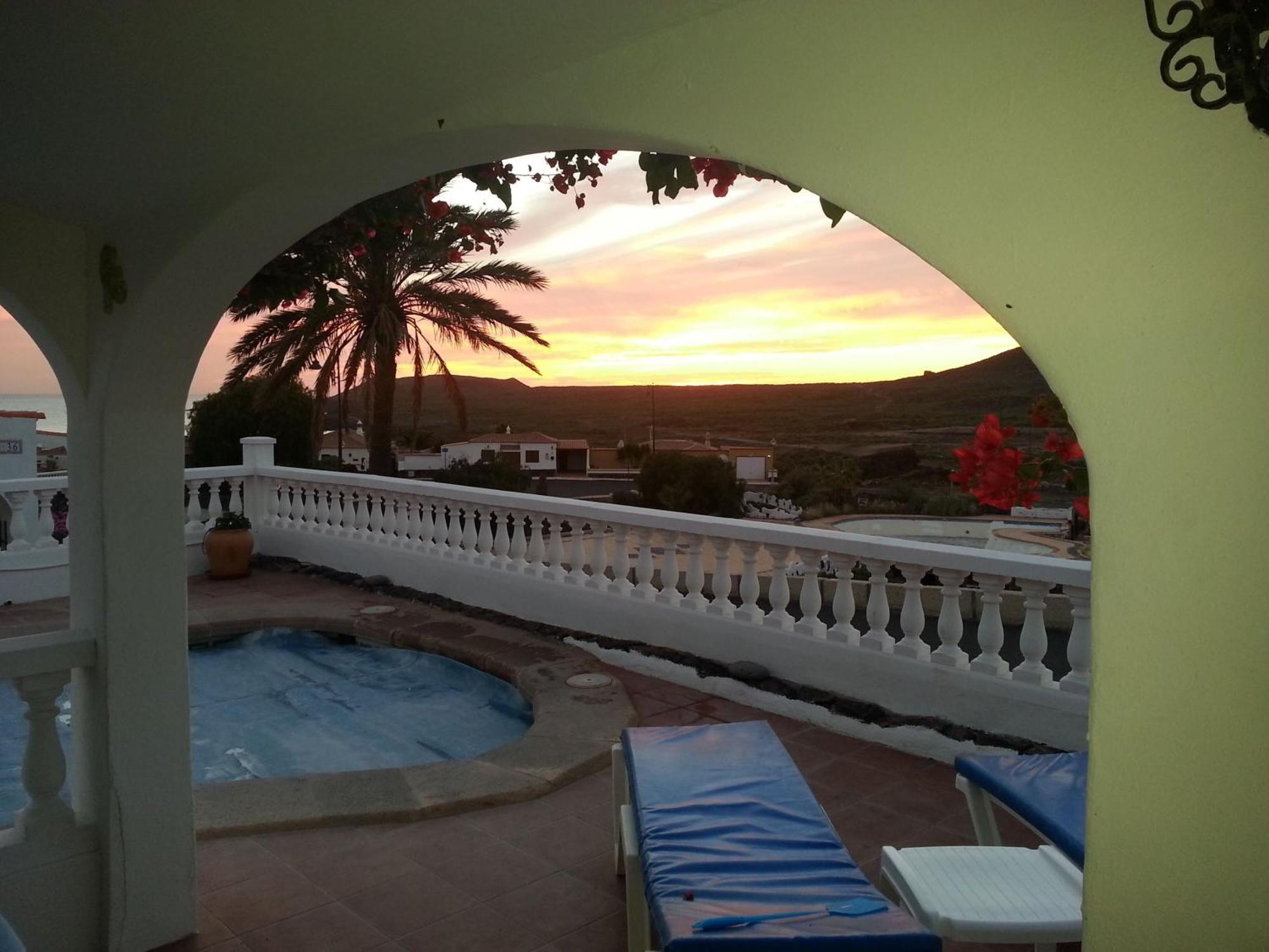 Colina Golf Excellent Holiday Home With Heated Pool 圣米格尔德阿沃纳 外观 照片